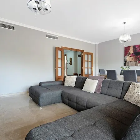 Luxury Candesol Apartamento *
